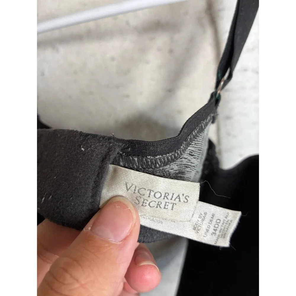 Victoria's Secret Body by Victoria Lined Demi Bra Black Lace 34DD 260186-DL3